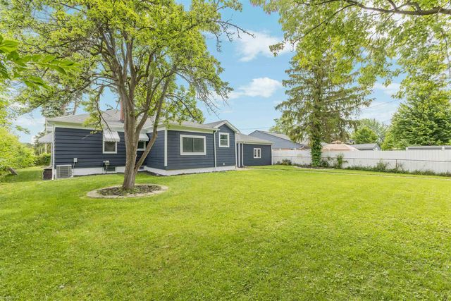 23030 Masonic Boulevard, St Clair Shores, MI 48082