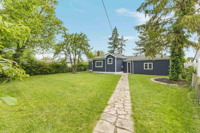 23030 Masonic Boulevard, St Clair Shores, MI 48082