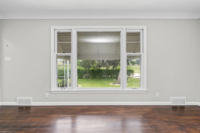 23030 Masonic Boulevard, St Clair Shores, MI 48082