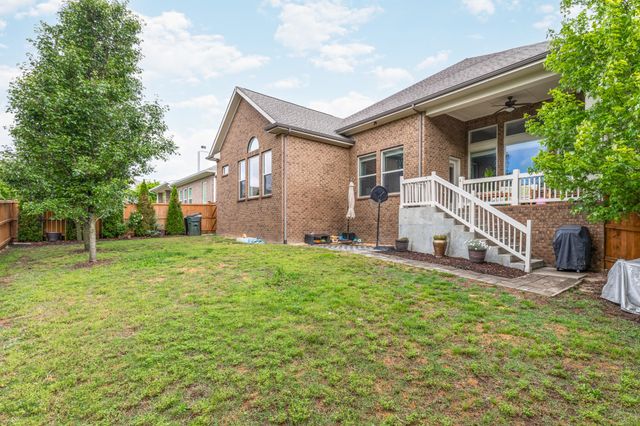 110 Ashington Cir, Hendersonville, TN 37075