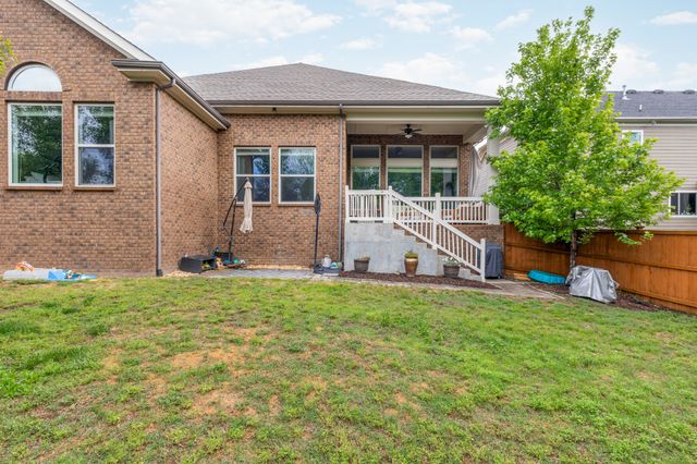 110 Ashington Cir, Hendersonville, TN 37075