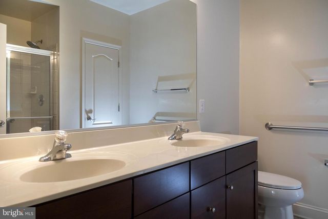 9202 CHARLESTON DR #405, Manassas, VA 20110