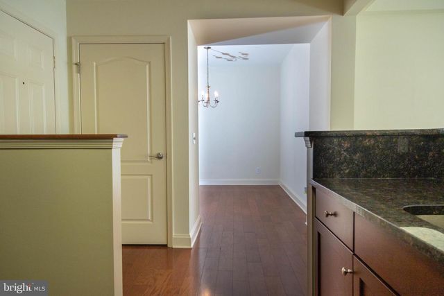 9202 CHARLESTON DR #405, Manassas, VA 20110