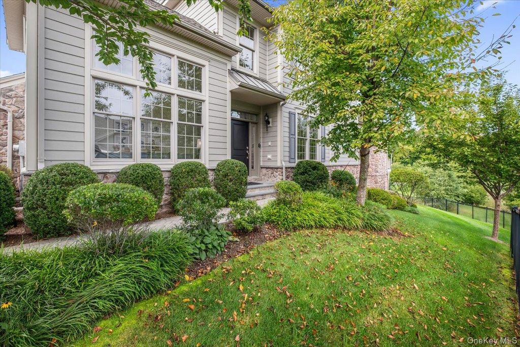 37 Deforest Drive, Cortlandt Manor, NY 10567 — photo 2