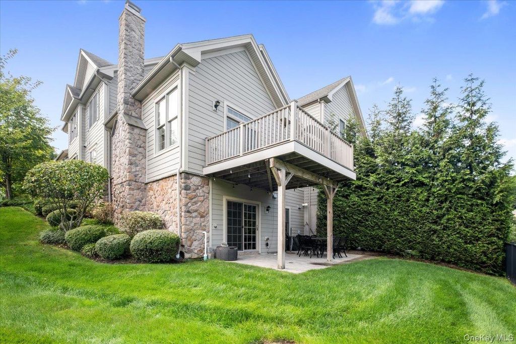 37 Deforest Drive, Cortlandt Manor, NY 10567 — photo 5