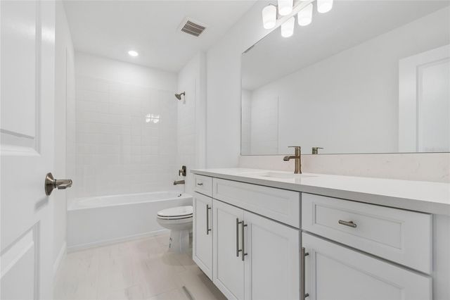 8115 SEAFLOWER PARKWAY, Bradenton, FL 34210