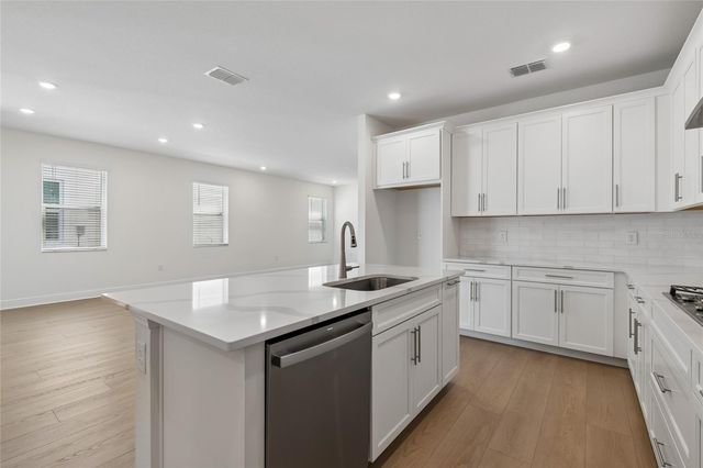 8115 SEAFLOWER PARKWAY, Bradenton, FL 34210