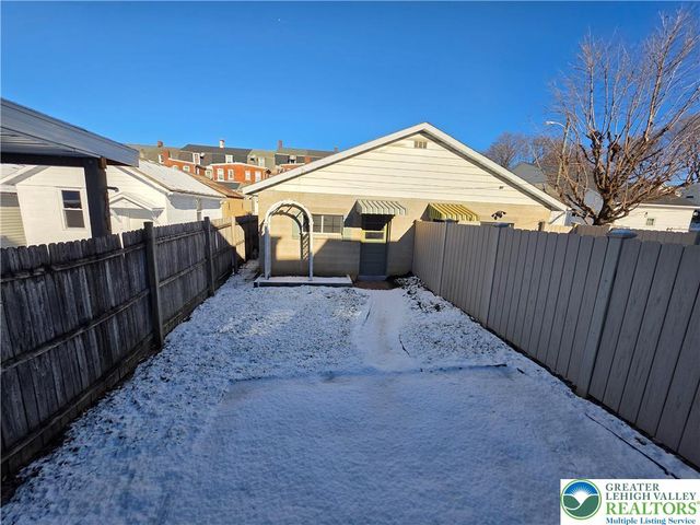 45 Evergreen Street, Nazareth Boro, PA 18064