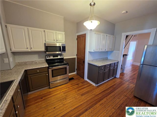 45 Evergreen Street, Nazareth Boro, PA 18064