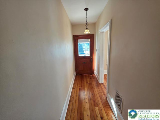 45 Evergreen Street, Nazareth Boro, PA 18064