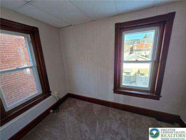 45 Evergreen Street, Nazareth Boro, PA 18064