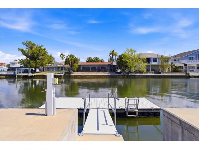 4530 GULFSTREAM DRIVE, Hernando Beach, FL 34607