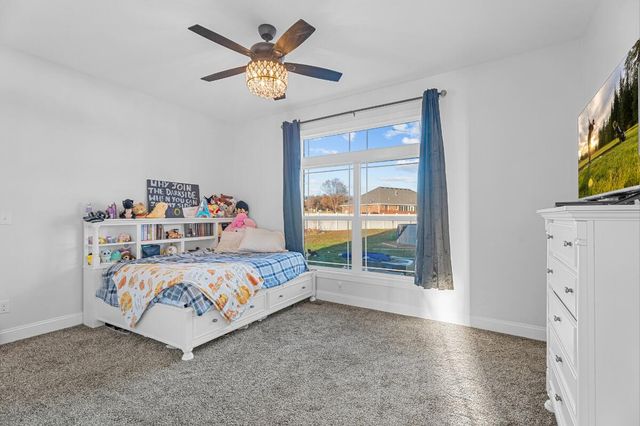 11 Pier Lane, Monett, MO 65708