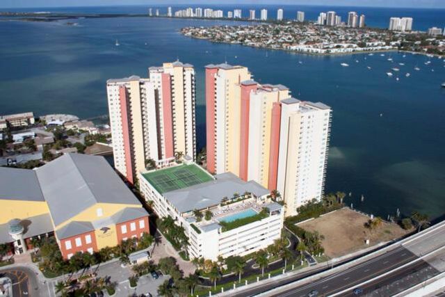 2650 Lake Shore Drive 2203, Riviera Beach, FL 33404
