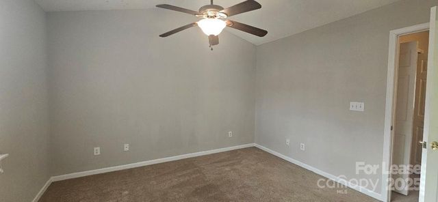 6807 Juniper Tree Street, Charlotte, NC 28215