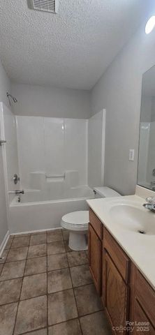 6807 Juniper Tree Street, Charlotte, NC 28215