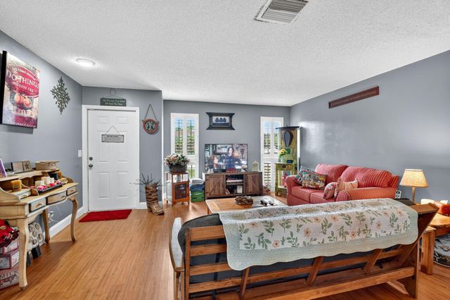 14663 Hideaway Lake Lane, Delray Beach, FL 33484
