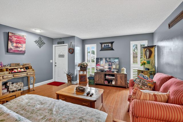 14663 Hideaway Lake Lane, Delray Beach, FL 33484