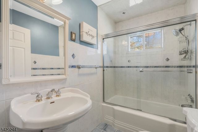 123 Thatchers Hill Rd, Raritan Twp., NJ 08822