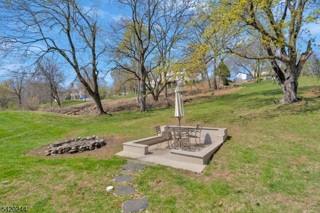 123 Thatchers Hill Rd, Raritan Twp., NJ 08822