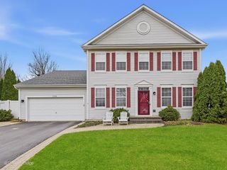 2598 Barnhart Street, West Chicago, IL 60185