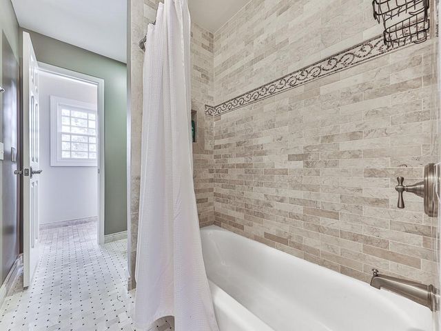 5624 Forkwood Drive NW, Acworth, GA 30101
