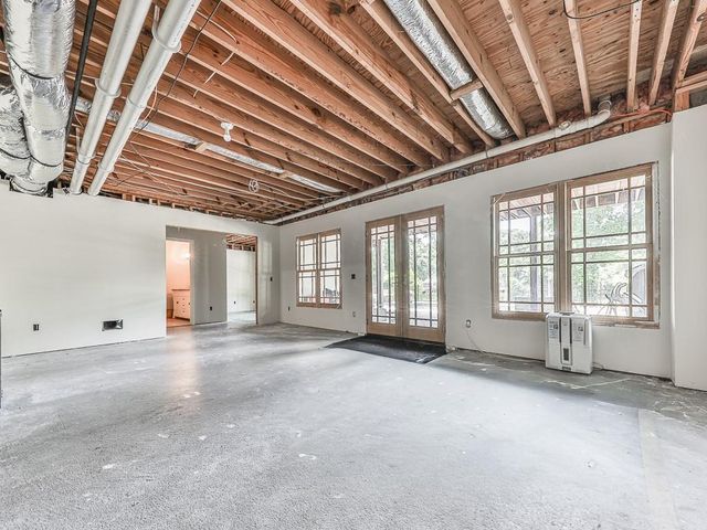 5624 Forkwood Drive NW, Acworth, GA 30101