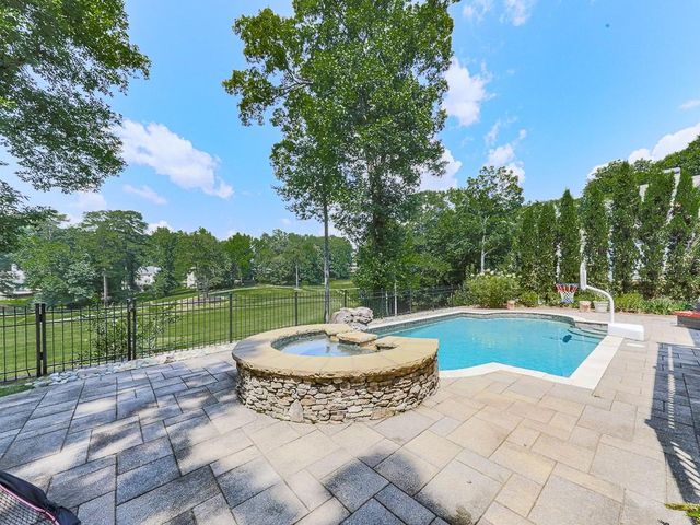 5624 Forkwood Drive NW, Acworth, GA 30101