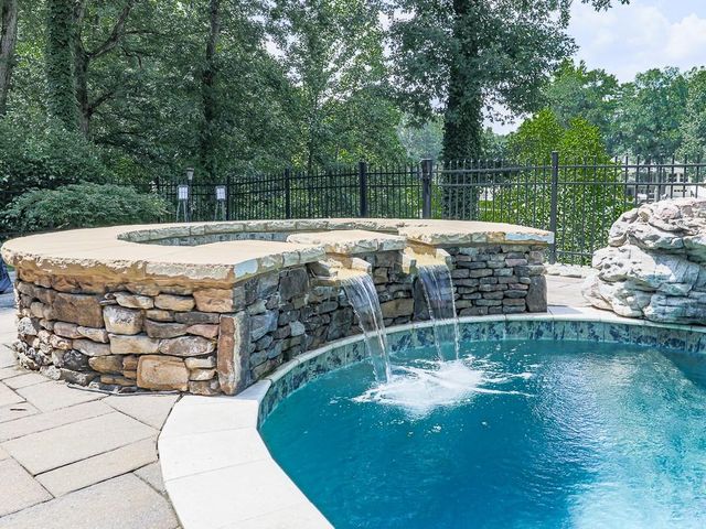 5624 Forkwood Drive NW, Acworth, GA 30101