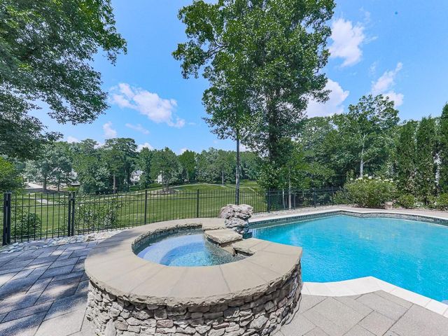 5624 Forkwood Drive NW, Acworth, GA 30101
