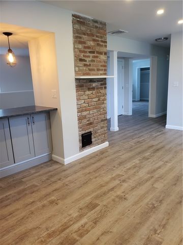 440 Forest Avenue 1, Middletown, RI 02842