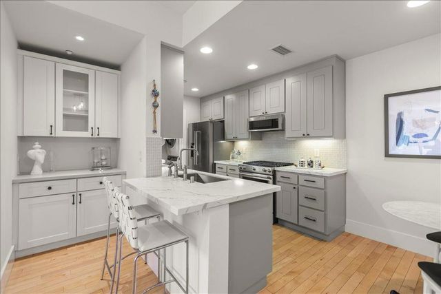 5100 El Camino Real 108, Los Altos, CA 94022