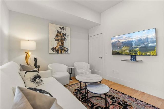 5100 El Camino Real 108, Los Altos, CA 94022