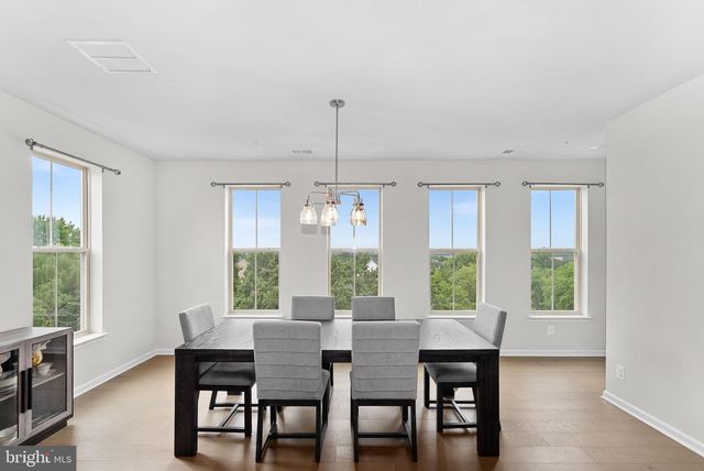 1012 GALENA TER NE, Leesburg, VA 20176