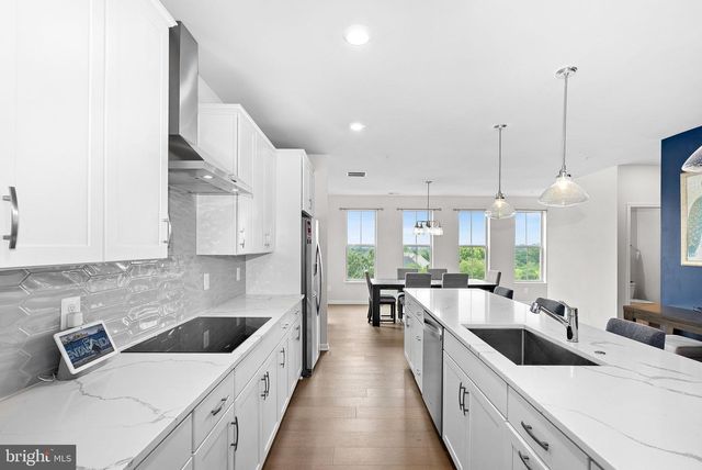 1012 GALENA TER NE, Leesburg, VA 20176