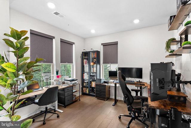 1012 GALENA TER NE, Leesburg, VA 20176