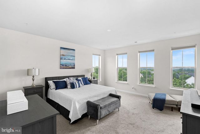 1012 GALENA TER NE, Leesburg, VA 20176