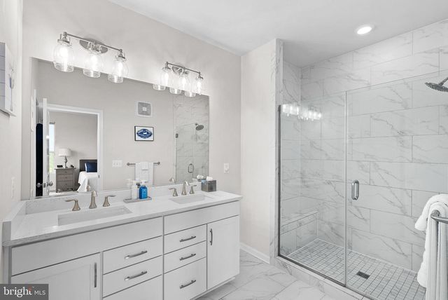 1012 GALENA TER NE, Leesburg, VA 20176