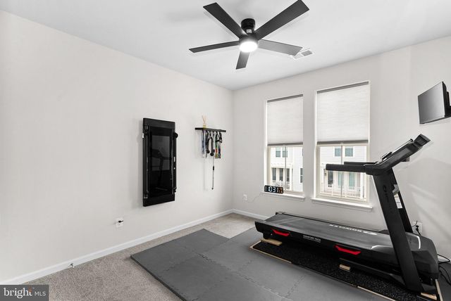 1012 GALENA TER NE, Leesburg, VA 20176