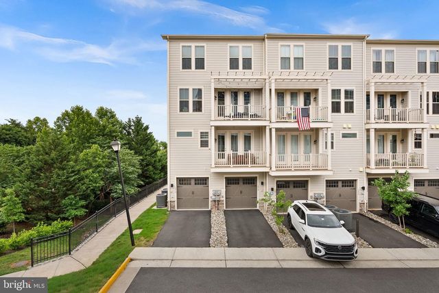 1012 GALENA TER NE, Leesburg, VA 20176