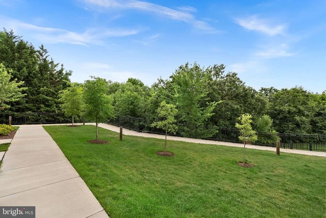 1012 GALENA TER NE, Leesburg, VA 20176