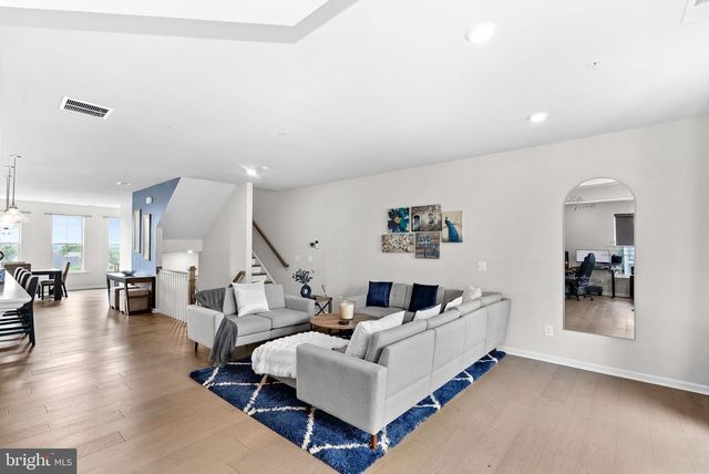 1012 GALENA TER NE, Leesburg, VA 20176