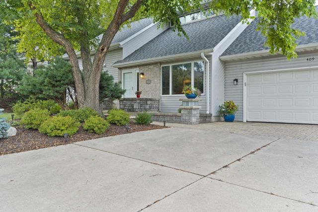 409 Red Coat COURT, Waterford, WI 53185
