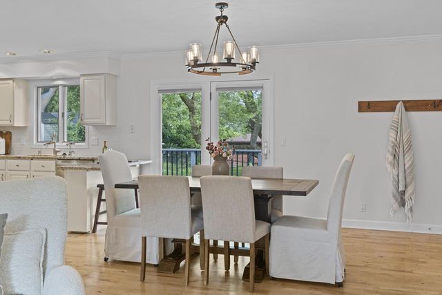 409 Red Coat COURT, Waterford, WI 53185