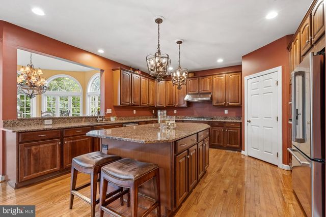 161 PARSONS LN, Newtown, PA 18940