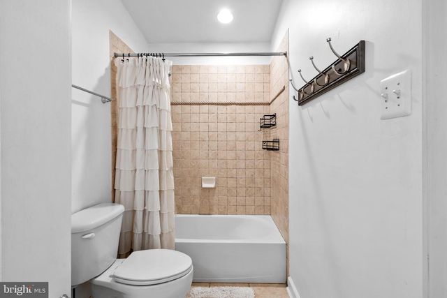 161 PARSONS LN, Newtown, PA 18940