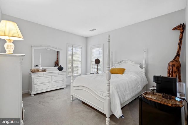 161 PARSONS LN, Newtown, PA 18940