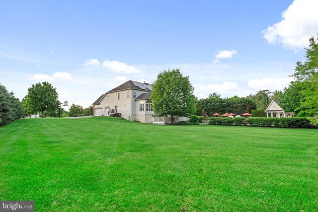 161 PARSONS LN, Newtown, PA 18940