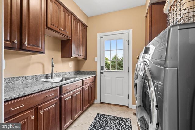 161 PARSONS LN, Newtown, PA 18940