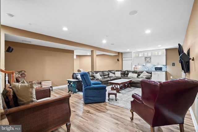 161 PARSONS LN, Newtown, PA 18940